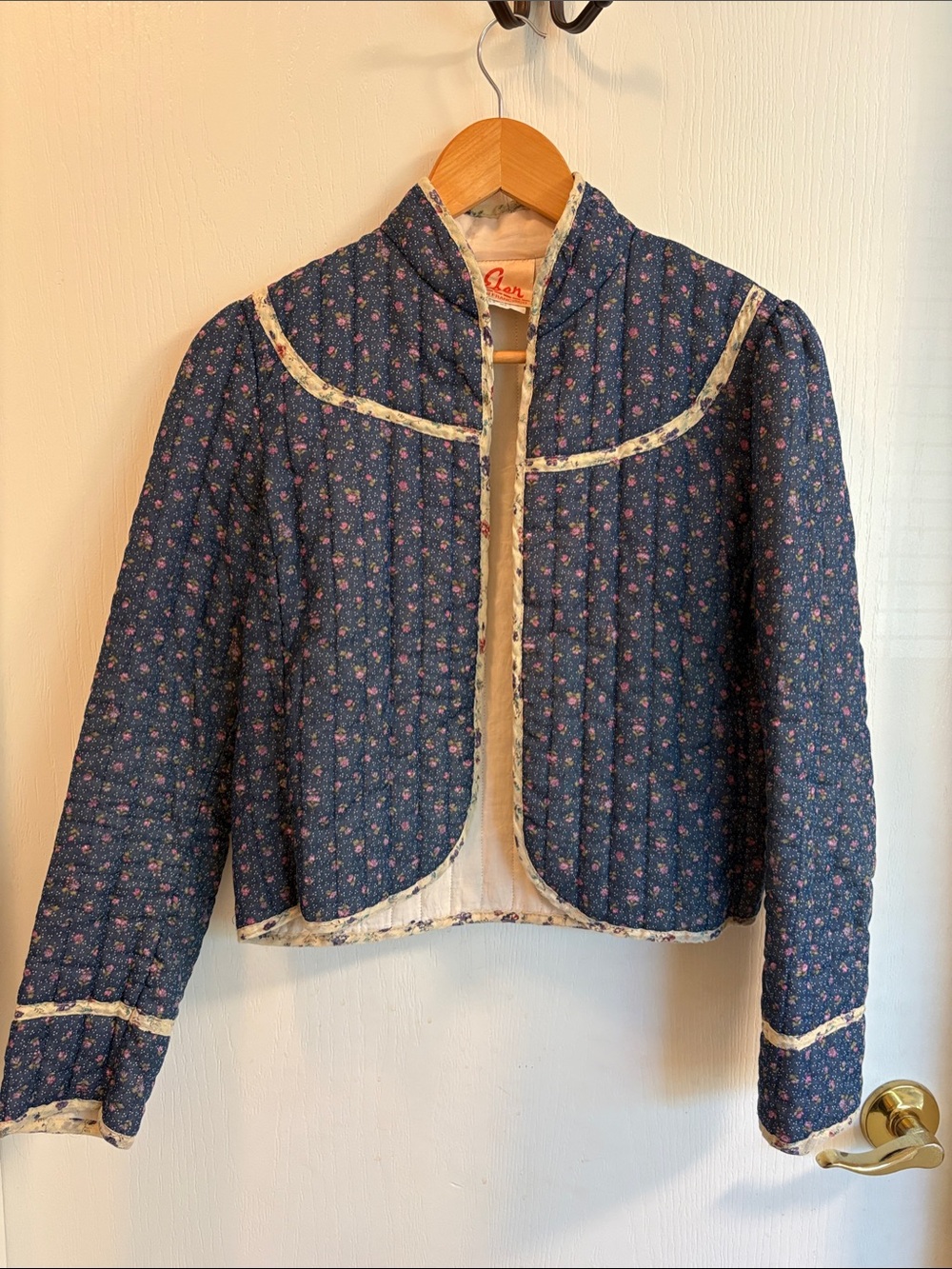 Vintage Quilted Navy Floral Cropped Jacket - Picture 1 of 7